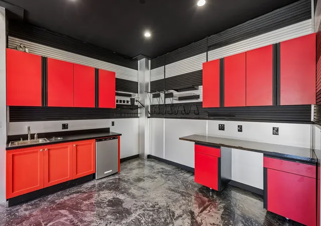 Listing Photo 4 - Condo for sale in building located at 6472 W Plano Pkwy, Plano, TX 75093 - Unit #B03