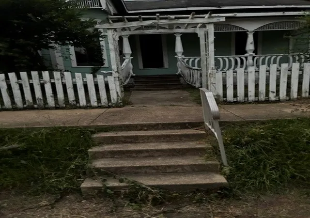 Photo 1 of Single family home for sale at 807 E Main St, Winnfield, LA 71483 | MLS# 21343301 | Listing updated on 2026-10-27