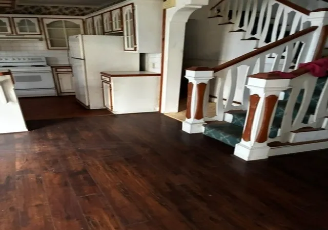 Photo 3 of Single family home for sale at 807 E Main St, Winnfield, LA 71483 | MLS# 21343301 | Listing updated on 2026-10-27