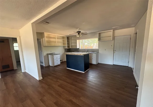 Photo 3 of Single family home for sale at 802 Westmoreland St, Abilene, TX 79603 | MLS# 21340163 | Listing updated on 2026-09-08