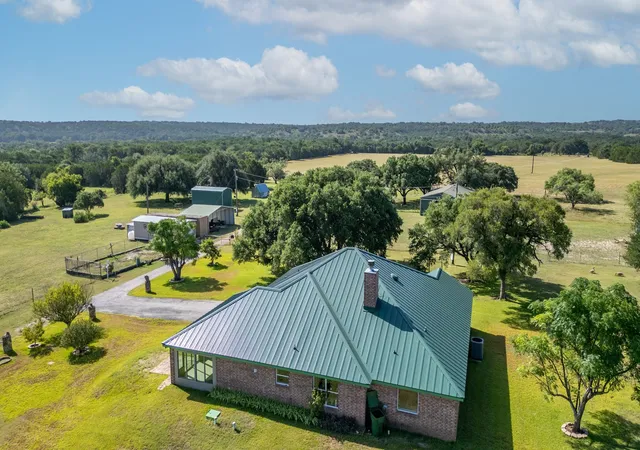 Photo 4 of Single family home for sale at 853 County Road 4390, Kempner, TX 76539 | MLS# 21343375 | Listing updated on 2026-07-28