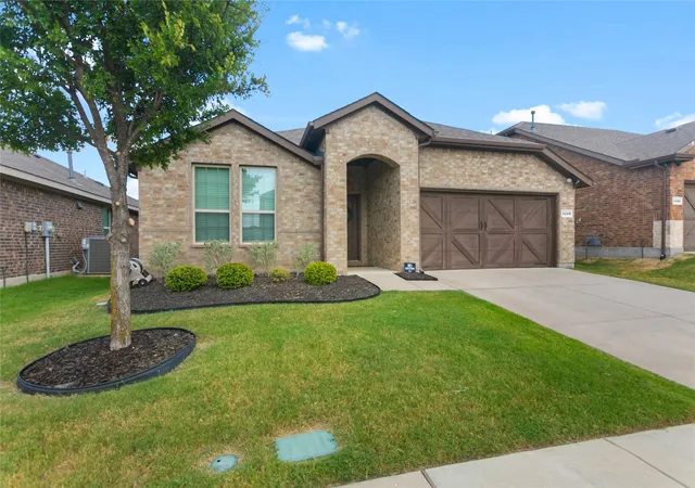 Photo 3 of Single family home for sale at 4148 Agatha Ln, Aubrey, TX 76227 | MLS# 21343390 | Listing updated on 2026-09-16