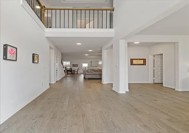 Photo 3 of Single family home for sale at 125 Kirwin Dr, Fort Worth, TX 76131 | MLS# 21343226 | Listing updated on 2026-08-02