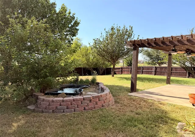 Photo 3 of Single family home for sale at 1313 Dakota Trl, Krum, TX 76249 | MLS# 21343569 | Listing updated on 2026-07-29
