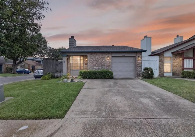 Photo 2 of Townhouse for sale at 2802 Southern Cross Dr, Garland, TX 75044 | MLS# 21343608 | Listing updated on 2026-07-29