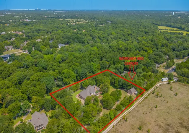Photo 3 of Sale Pending at 6420 Shady Oaks Ln, Midlothian, TX 76065 | MLS# 21342751 | Listing updated on 2026-09-11