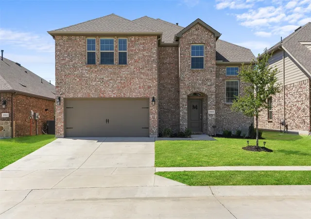 Photo 1 of Single family home for sale at 10608 Plumlee Ln, Aubrey, TX 76227 | MLS# 21343057 | Listing updated on 2026-09-14