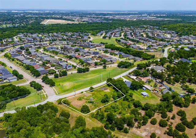 Photo 3 of Land for sale at 916 Mckenzie Rd, Balch Springs, TX 75181 | MLS# 21343752 | Listing updated on 2026-07-30