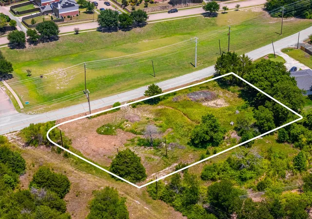 Photo 3 of Land for sale at 916 Mckenzie Rd, Balch Springs, TX 75181 | MLS# 21343752 | Listing updated on 2026-07-30