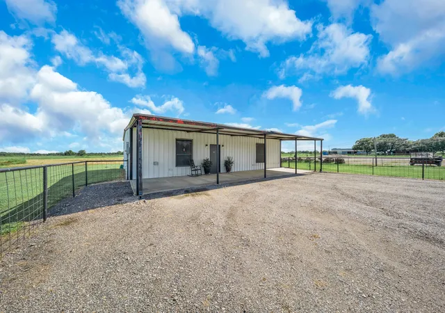 Photo 1 of Single family home for sale at 8505 Interstate Hwy 30, Cumby, TX 75433 | MLS# 21343790 | Listing updated on 2026-07-29