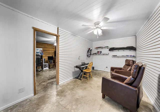 Photo 3 of House for sale at 8505 Interstate Hwy 30, Cumby, TX 75433 | MLS# 21343790 | Listing updated on 2026-07-29