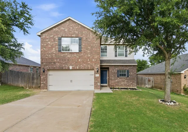Photo 1 of Sale Pending at 177 Buffalo Ridge Dr, Newark, TX 76071 | MLS# 21343780 | Listing updated on 2026-09-18
