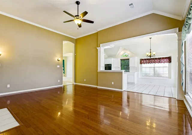 Photo 4 of Sale Pending at 2321 Loon Lake Rd, Denton, TX 76210 | MLS# 21343877 | Listing updated on 2026-09-14
