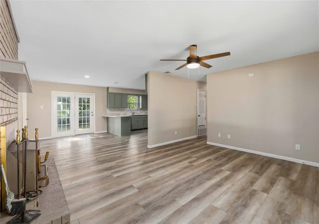 Photo 4 of Single family home for sale at 209 S Austin St, De Leon, TX 76444 | MLS# 21343928 | Listing updated on 2026-09-14