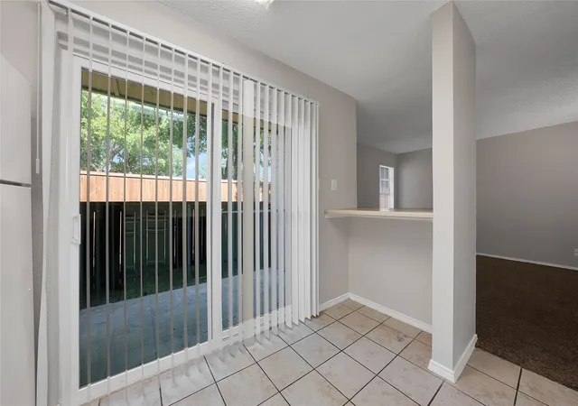 Photo 4 of Condo for sale at 4748 Old Bent Tree Ln #803, Dallas, TX 75287 | MLS# 21336363 | Listing updated on 2026-09-24