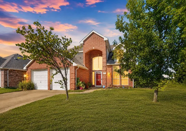 Photo 1 of Sale Pending at 504 Hampton Ct, Seagoville, TX 75159 | MLS# 21343763 | Listing updated on 2026-09-11