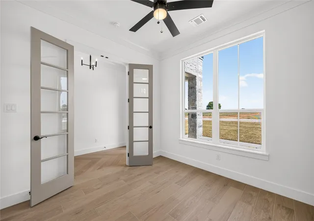 Photo 3 of Single family home for sale at 114 Red Bud Rd, Boyd, TX 76023 | MLS# 21344008 | Listing updated on 2026-09-29