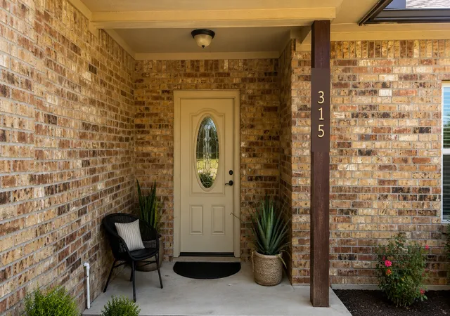Photo 2 of Single family home for sale at 315 E Brockett St, Sherman, TX 75090 | MLS# 21344038 | Listing updated on 2026-07-30