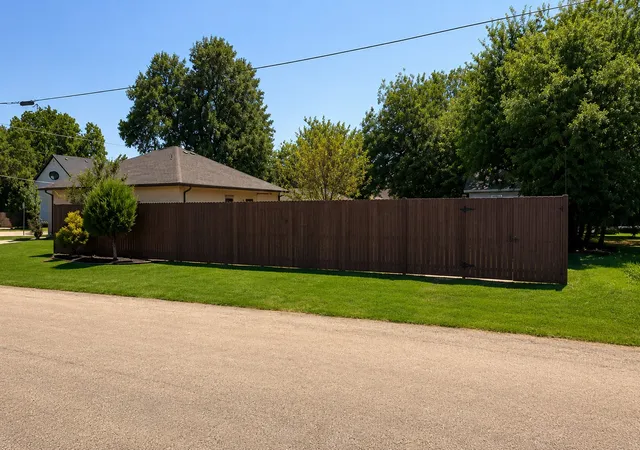 Photo 3 of Single family home for sale at 315 E Brockett St, Sherman, TX 75090 | MLS# 21344038 | Listing updated on 2026-07-30