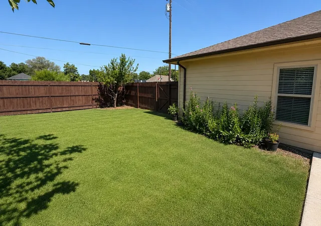 Photo 4 of Single family home for sale at 315 E Brockett St, Sherman, TX 75090 | MLS# 21344038 | Listing updated on 2026-07-30