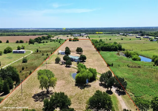 Photo 3 of Manufactured home for sale at 2247 County Road 2130, Greenville, TX 75402 | MLS# 21343475 | Listing updated on 2026-10-07