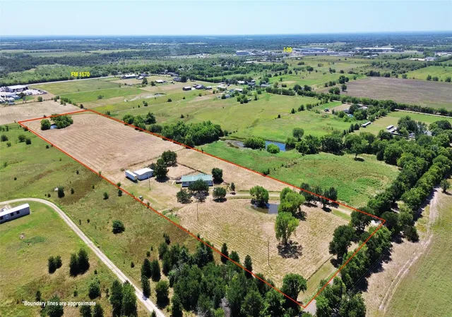 Photo 1 of Manufactured home for sale at 2247 County Road 2130, Greenville, TX 75402 | MLS# 21343475 | Listing updated on 2026-10-07