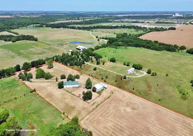 Photo 33 of Manufactured home for sale at 2247 County Road 2130, Greenville, TX 75402 | MLS# 21343475 | Listing updated on 2026-10-07