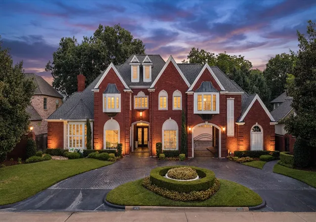 Photo 3 of Mansion for sale at 1405 Bentley Ct, Southlake, TX 76092 | MLS# 21337827 | Listing updated on 2026-09-08