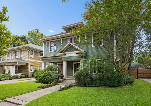 Photo 3 of Single family home for sale at 5020 Junius St, Dallas, TX 75214 | MLS# 21294031 | Listing updated on 2026-09-11