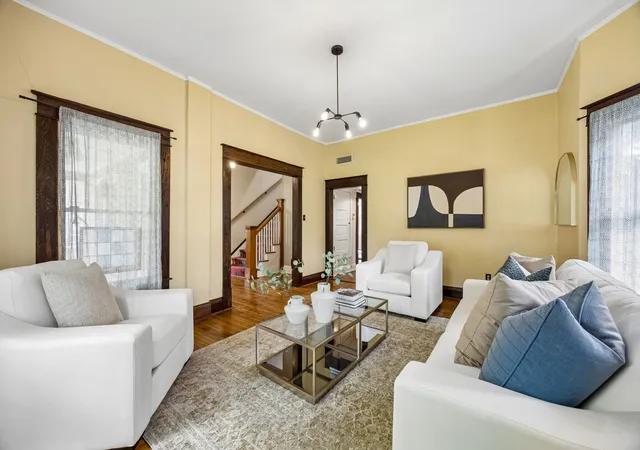 Photo 4 of Sale Pending at 5020 Junius St, Dallas, TX 75214 | MLS# 21294031 | Listing updated on 2026-10-28