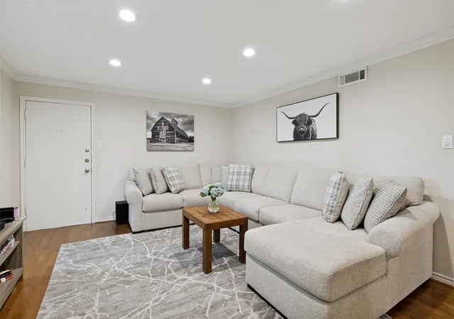 Photo 2 of Condo for sale at 5832 Sandhurst Ln #B, Dallas, TX 75206 | MLS# 21336533 | Listing updated on 2026-07-29