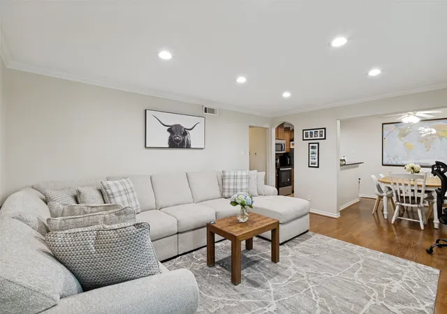 Photo 3 of Condo for sale at 5832 Sandhurst Ln #B, Dallas, TX 75206 | MLS# 21336533 | Listing updated on 2026-07-29