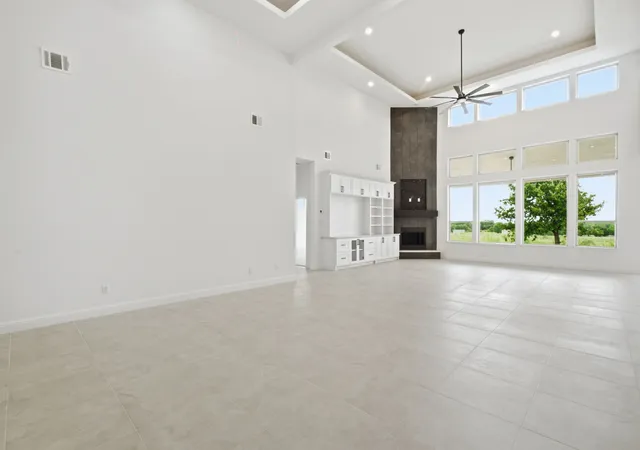 Photo 3 of Single family home for sale at 672 Jennings Ln, Azle, TX 76020 | MLS# 21343655 | Listing updated on 2026-07-29