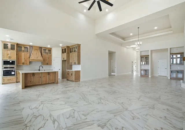 Photo 4 of Single family home for sale at 676 Jennings Ln, Azle, TX 76020 | MLS# 21343783 | Listing updated on 2026-09-20