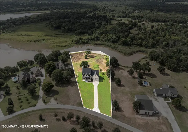 Photo 2 of Single family home for sale at 192 Lago Lane, Nocona, TX 76255 | MLS# 21344101 | Listing updated on 2026-09-24