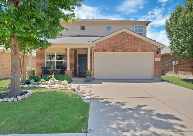 Photo 1 of Single family home for sale at 15925 Blaketree Dr, Fort Worth, TX 76177 | MLS# 21343958 | Listing updated on 2026-09-11