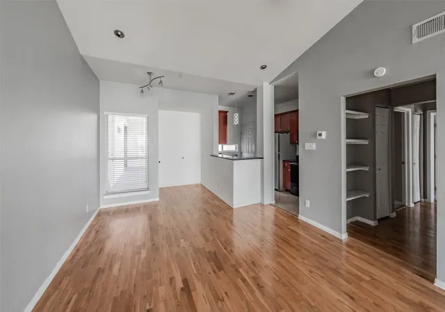 Photo 4 of Condo for sale at 4104 N Hall St #336, Dallas, TX 75219 | MLS# 21344255 | Listing updated on 2026-10-20