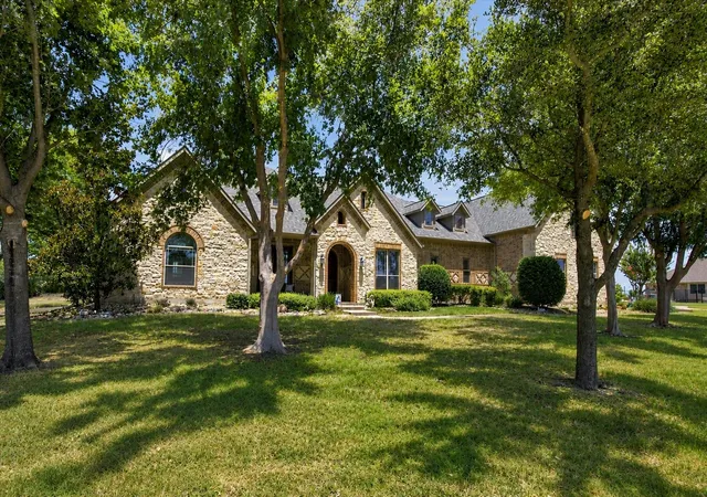 Photo 1 of Single family home for sale at 12 Granite Ridge Dr, Rockwall, TX 75032 | MLS# 21343299 | Listing updated on 2026-10-06