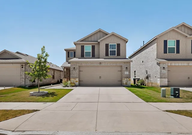 Photo 2 of Single family home for sale at 14012 Haggerston Dr, Pilot Point, TX 76258 | MLS# 21341333 | Listing updated on 2026-07-30