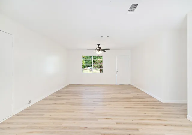 Photo 3 of Single family home for sale at 351 Ne 6th, Paris, TX 75460 | MLS# 21342931 | Listing updated on 2026-07-30