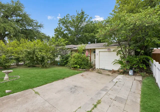 Photo 1 of Single family home for sale at 4330 Wabash Ave, Fort Worth, TX 76133 | MLS# 21341617 | Listing updated on 2026-07-30