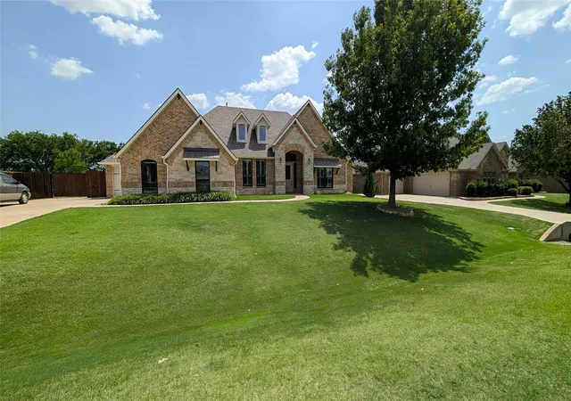 Photo 2 of Sale Pending at 1301 Twisting Star Dr, Haslet, TX 76052 | MLS# 21344097 | Listing updated on 2026-09-11