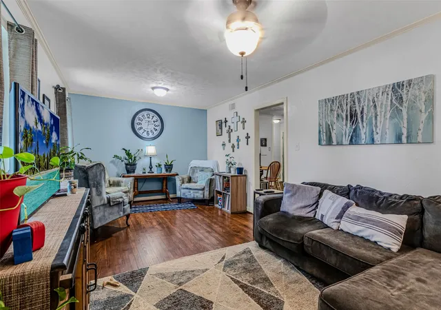Photo 4 of Single family home for sale at 112 Oak Dr, Terrell, TX 75160 | MLS# 21314266 | Listing updated on 2026-07-30