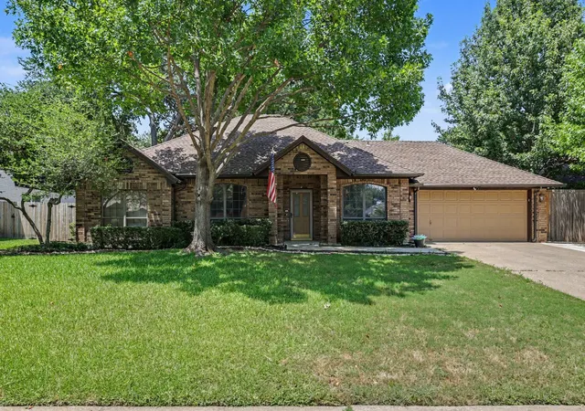Photo 1 of Sale Pending at 2421 Cornell Dr, Flower Mound, TX 75022 | MLS# 21343024 | Listing updated on 2026-09-10