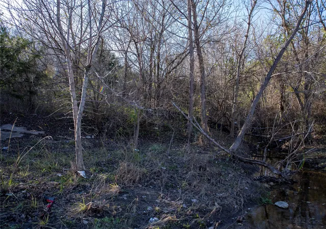 Photo 4 of Land for sale at 2701 Ames Rd, Lancaster, TX 75134 | MLS# 21344473 | Listing updated on 2026-07-30