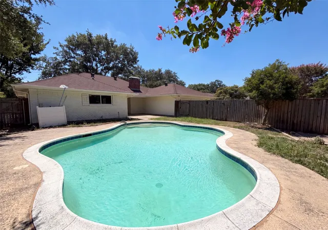 Photo 15 of Single family home for sale at 1115 N Waterview Dr, Richardson, TX 75080 | MLS# 21344551 | Listing updated on 2026-09-11
