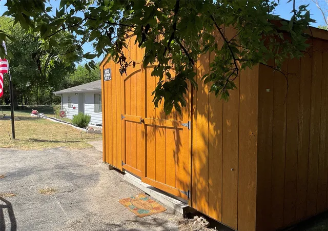 Photo 3 of Single family home for sale at 111 Canyon Dr, Whitney, TX 76692 | MLS# 21331251 | Listing updated on 2026-09-10
