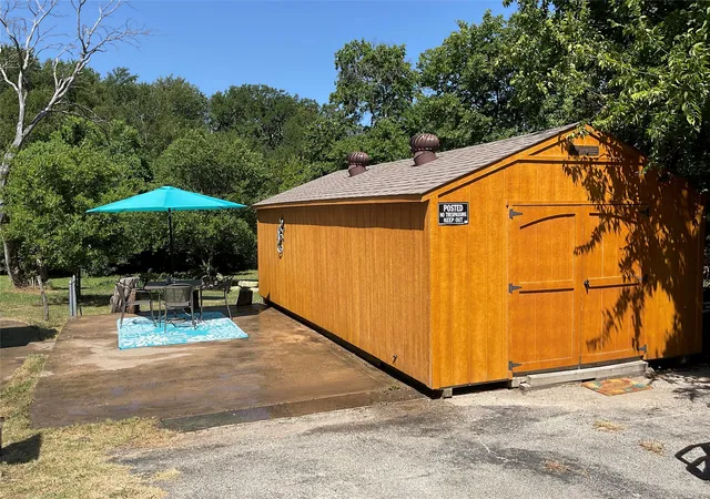 Photo 4 of Single family home for sale at 111 Canyon Dr, Whitney, TX 76692 | MLS# 21331251 | Listing updated on 2026-09-10