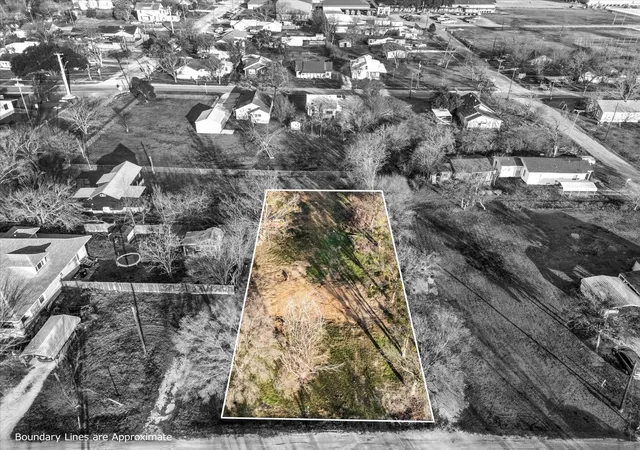 Photo 1 of Land for sale at 605 E Adams St, Itasca, TX 76055 | MLS# 21344584 | Listing updated on 2026-07-30