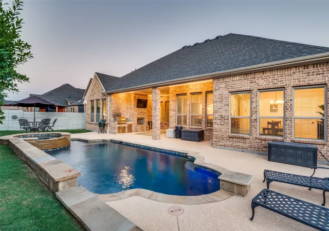 Photo 3 of Single family home for sale at 1208 Sw 6th St, Argyle, TX 76226 | MLS# 21338471 | Listing updated on 2026-09-12